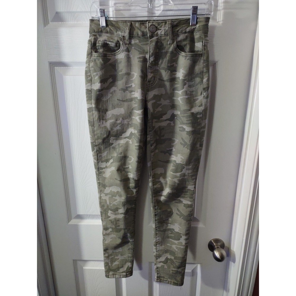 So High Rise Ankle Leggings Junior Size 7 Light Green Camouflage Print